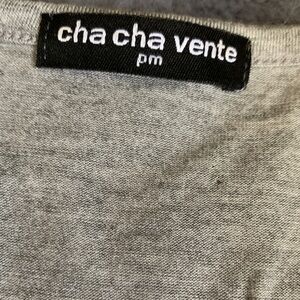 Cha Cha Vente Heather Gray Tee